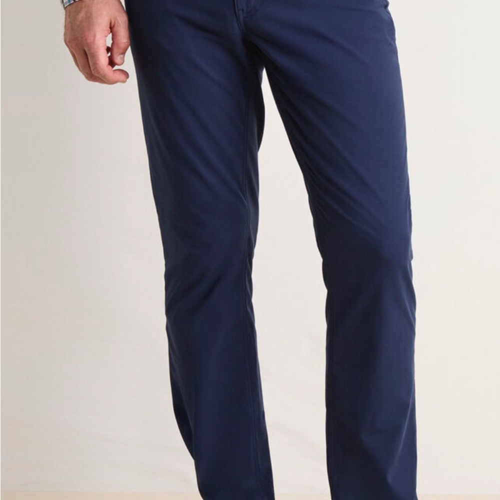 Vineyard Vines Men’s Lightweight On-The-Go 5-Pocket Pants